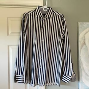 International Laundry men’s dress shirt